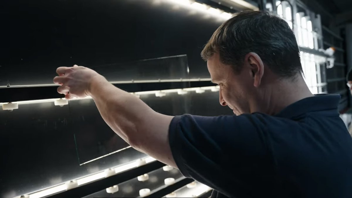 The advanced technology &amp; practice involved in the production of every Tradeglaze window, door and curtain walling are world class. There are no stock sizes, nothing is off the shelf. Every window is specially made to order for each of our customers. 🏠🪟