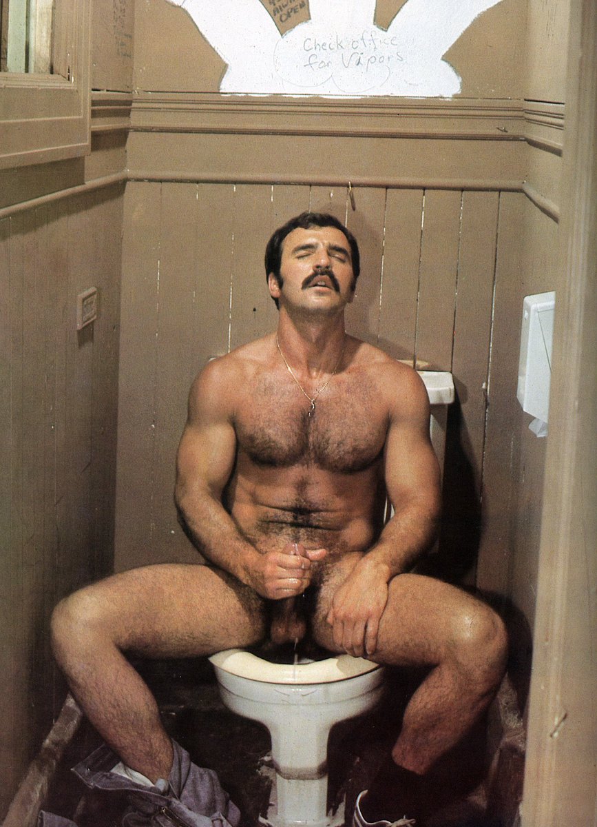 escurian's tweet photo. I had jumped off the edge, and then, at the very last moment, something reached out and caught me in midair. That something is what I define as love. It is the one thing that can stop a man from falling, powerful enough to negate the laws of gravity.

— Paul Auster 

#gay #gayman https://t.co/ux2QODz4oE