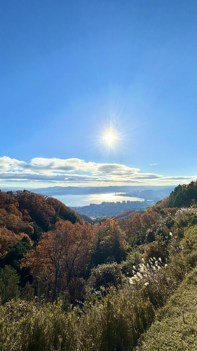 ★比叡山延暦寺★ 滋賀県大津市

✨️横川・横川中堂✨️

横川の本堂にあたるこちら。

ご本尊の聖観音菩薩は国の重要文化財🙏🏻

舞台づくりのこちらは大変美しい建築物です✨

琵琶湖を見ながら延暦寺を後にしました🙏🏻✨

 #御朱印 #比叡山延暦寺 #重要文化財
 #琵琶湖