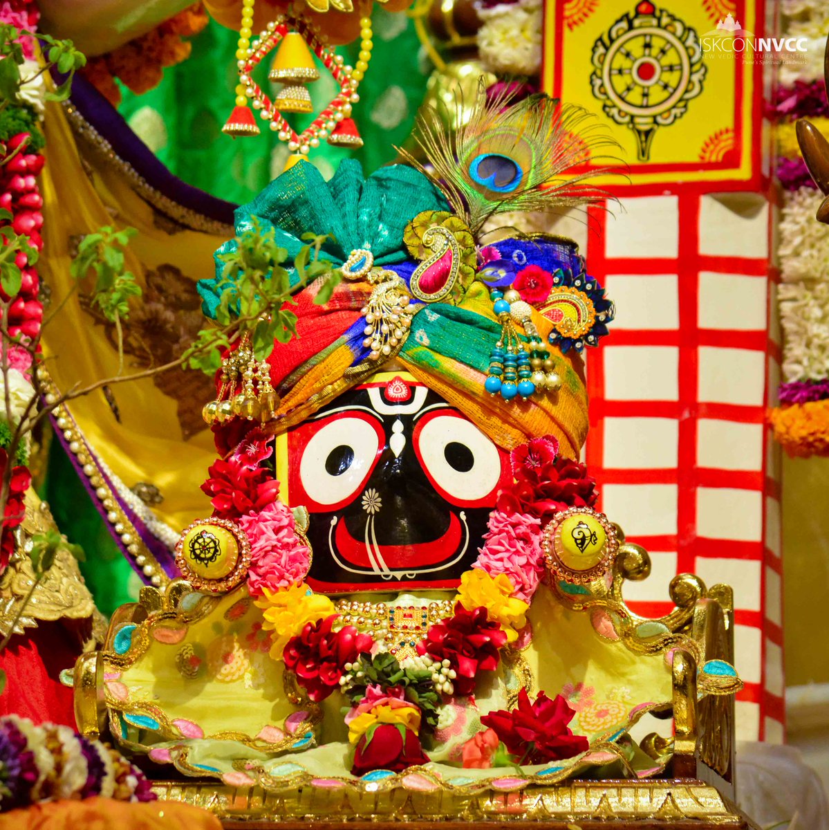 ISKCONPune's tweet photo. 🗓28-12-2023🙏🌷Today's Darshan🌷
🌷Sri Sri Jagannath Baldev Subhadra🌷
🚩@ISKCONNVCCPune🚩
.
.
#ISKCONNVCC #ISKCONPune #ISKCON
#ISKCONNVCCPune #PUNE #DailyDarshan
#Thursday #28thdecember #28thdecember2023
Connect with us on Social Media
https://t.co/8hw8BE2iHR https://t.co/STBsVdjZsr
