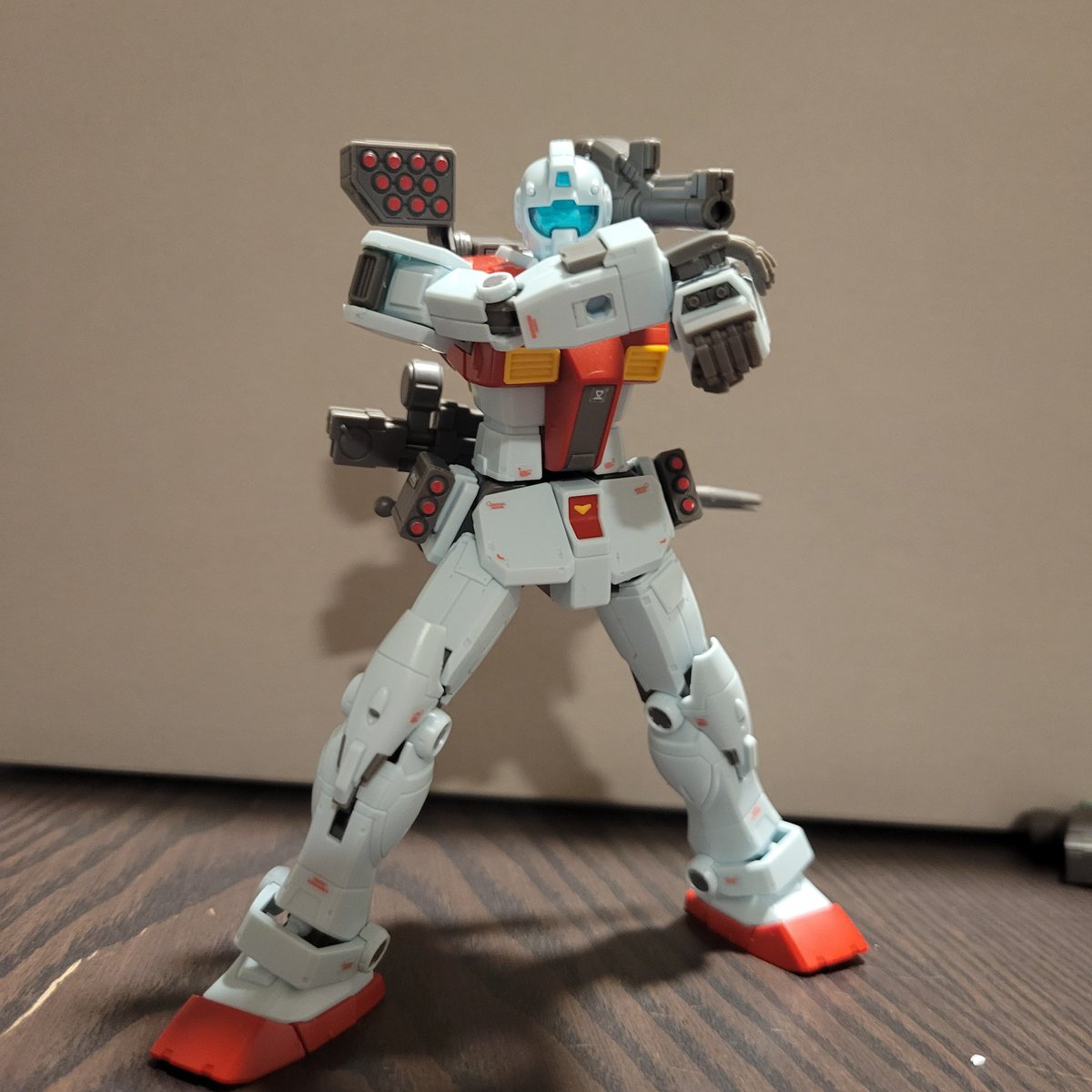 Quo but Gundam tweet media