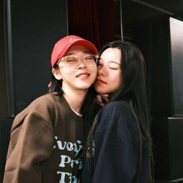 Mathi_lilmoo's tweet photo. Random Wheebyul pics (kinda rare ? Idk) cuz i miss them and i’m bored. A thread. https://t.co/fluBIdtjbZ