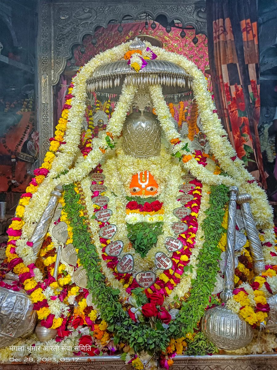 ashukantchunahe's tweet photo. जय हो माता रानी सबका कल्याण करो https://t.co/r0w2Zk2t40