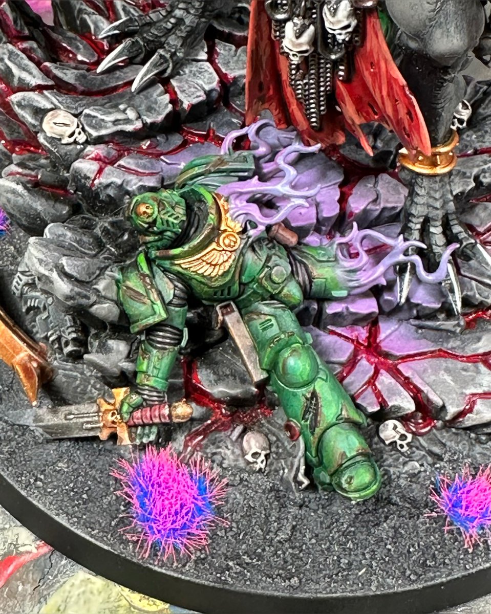 RJeffas's tweet photo. Using some AK Weathering Pencils. It’s been a great time learning how to use these!!

#akinteractive #weatheringpencils #paintingminiatures #paintingwarhammer #warhammer40k #artist #miniaturepainter #chaos #belakor #chaosdaemons #chaosdaemons40k https://t.co/5kZVRTZ1HM