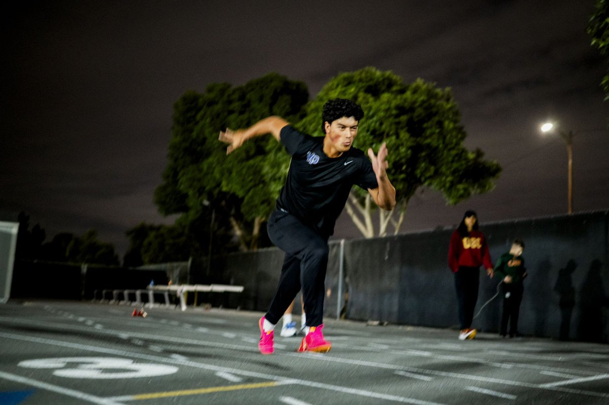 GarciaLinkin's tweet photo. Working on my running form 💨 and working 20 yard acceleration sprints @evosportstraining 

#baseball #collegiatebaseball #hboilersbaseball #vandyboys #evospeed #youthprospects https://t.co/pEcNFHZ1A9