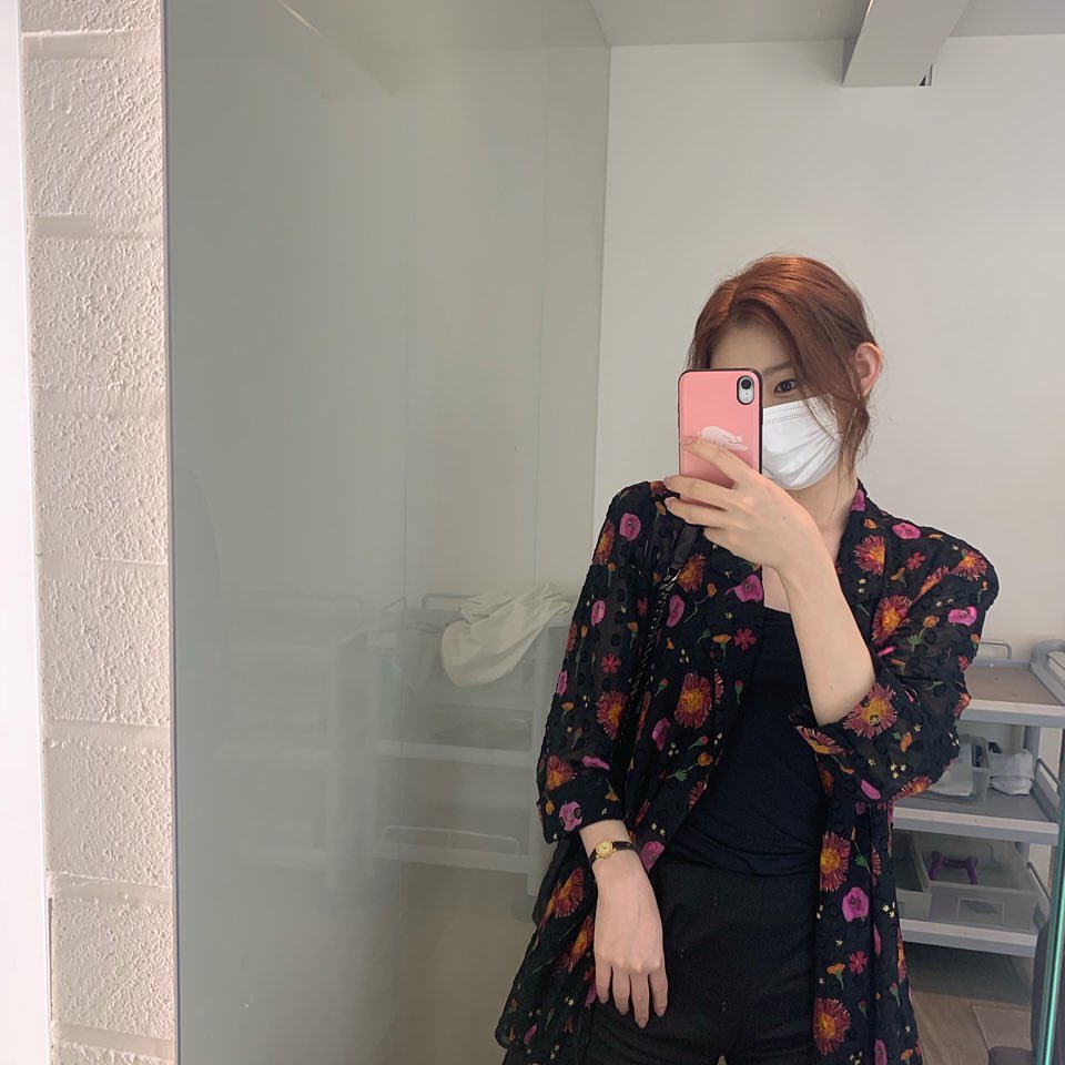 Solo las bonitas asistimos hoy al #𝙻aguฅུ⃨𝐝e𝐛u𝕥 y es que yo me moría de ganas de ver a @itgirls_mp3 en especial a esta princesa con su #S𝑂𝕃𝑂·𐚱·𝑓lor𝕚stʼ𝓈 el cual ya ansiaba mucho por escuchar.

ฅ^•ﻌ•^ฅ Ꮍou𝚝i𝑓u𝑙 ⛧ Ꭻi𝚗nie ◌ . ࣪ 🌻   ˒