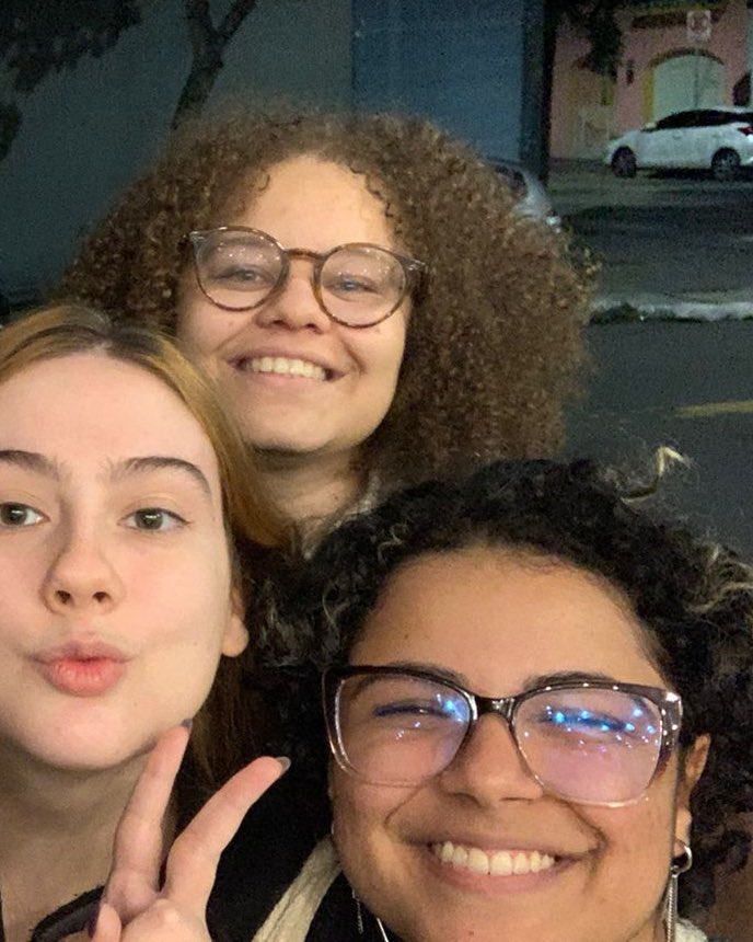 stbodagus's tweet photo. hj é niver do meu top pessoas favoritas
maria eu amo o quão vc eh chatonilda e a melhor pessoa do mundo ao msm tempo
agradeço tds os dias de ter te conhecido e de vc ter passado 5 meses na casa na primeira vez que nos vimos irl
te amo pra caralho
agora silêncio.. @asiulrodrigues https://t.co/i5mt3YHAEo