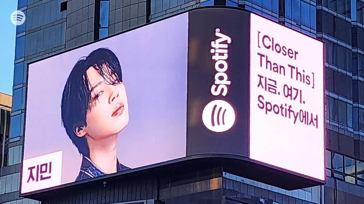 SpotifyKR's tweet photo. 지민이 손 꼬옥 잡는중..
💜https://t.co/dD5IOwOmgb

@bts_bighit #지민 #Jimin #CloserThanThis https://t.co/lcjhtPcs0G