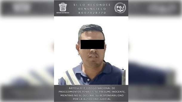 AMXSeguridad's tweet photo. #Tejupilco || Elementos de la @FiscaliaEdomex aprehendieron a este sujeto señalado por su probable intervención en el delito de #Violación en agravio de su expareja sentimental.  

Más información: 👉 https://t.co/XMomeyJftK 

#AgenciaMxNoticias https://t.co/tweUfTEgYi