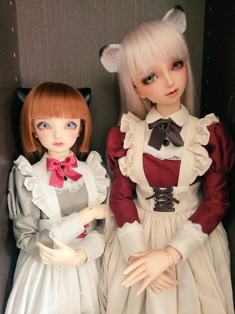 watson_toad's tweet photo. 「ちゃんと掃除して!(🍁)」
「ほぉら~怒られたぁ~www(杏子)」
我が家の娘もメイド服着て大掃除モード😌
#月ル陽工房
#sd_f_80 #SD80 #SD13
#sd_f_78 #SD78 #SD16少女 https://t.co/pfH2RbLfnH