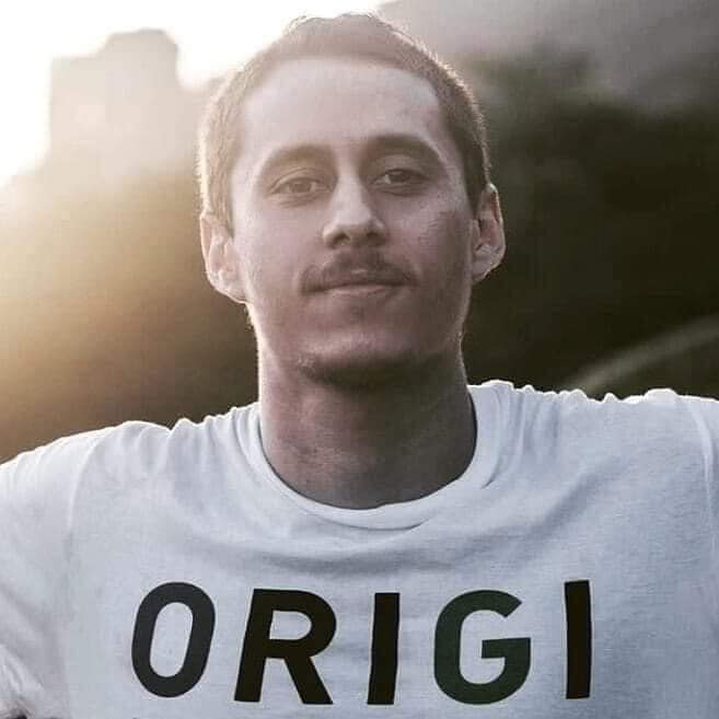 ROCKCLASIC0's tweet image. No debieron apagar tu voz, fuiste eres y serás siempre Grande #Canserbero