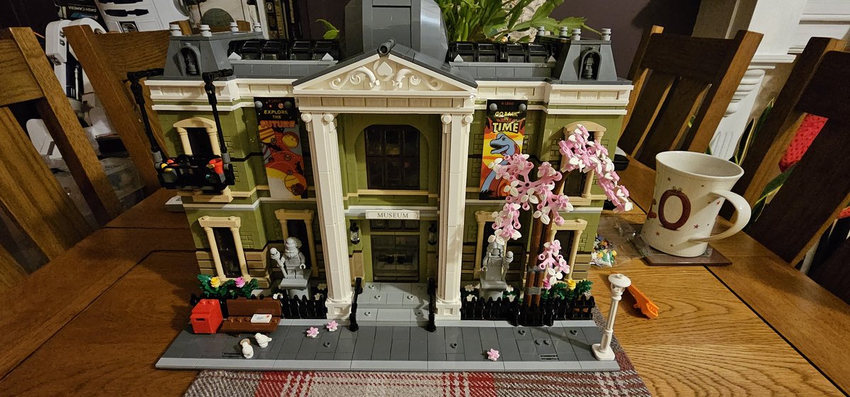 bedrocker83's tweet photo. @LEGO_Group Happy build day everyone :) #LEGOBuildDay https://t.co/DpHxFF5nHT