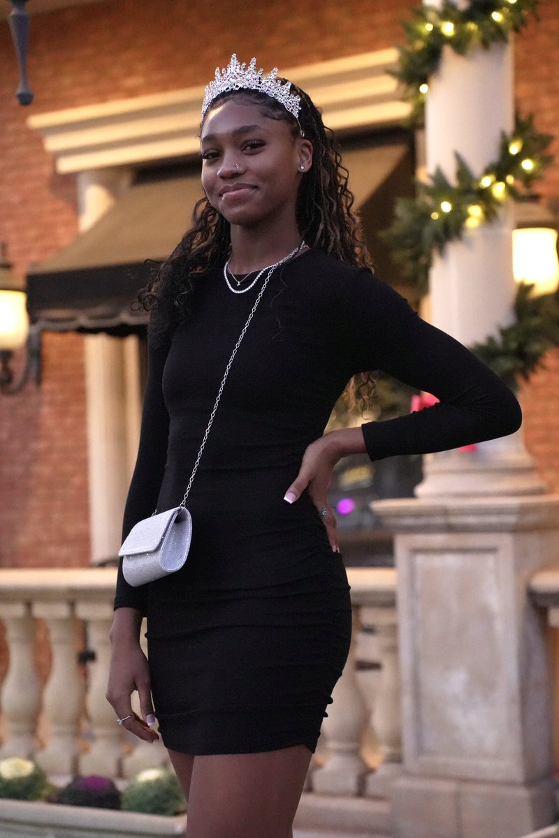 JacyAbii's tweet photo. big s/o to everyone that made my sweet 16 so special.  HUGE thanks to all that took time out of their day to wish me a happy birthday!!  lastly, thank you God for giving my the opportunity to see another year!! 🙏🏾 #ForeverGrateful  💕 https://t.co/MUoaNWYy0u