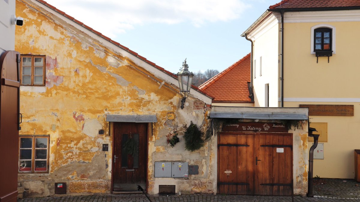 tsuchi_writing's tweet image. プラハから日帰りで、チェスキークルムロフにも行ってきました！🇨🇿
かわいい街並みと、クリスマスマーケット①

#ヨーロッパで見つけたクリスマス
#つちたび2023
#チェコへ行こう