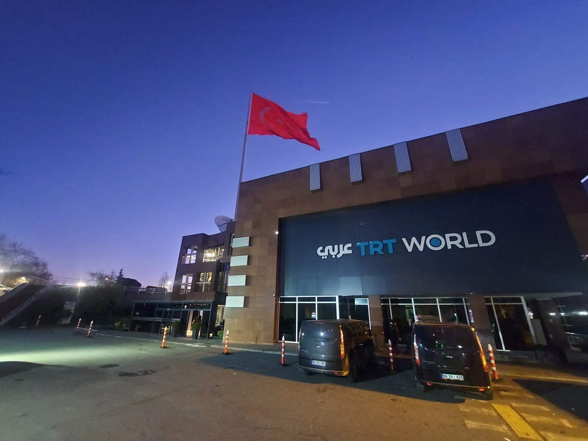 RobinAdamsZA's tweet image. Adams reporting for duty.
Good morning world. 
#Werk @TRTWorld #Istanbul #MakingTV