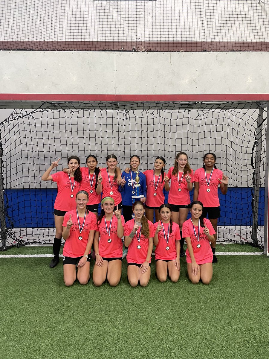 TTChristmasCup's tweet photo. Savage Sisters with another Christmas Cup trophy 🌲🎁 https://t.co/qYHOQmtbLO