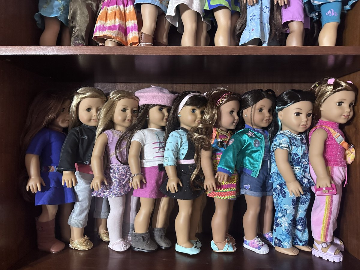 EAHCUPID's tweet photo. my ag collection is FINALLY in a place i feel happy with it 🥺 https://t.co/VdZuMUsHD5