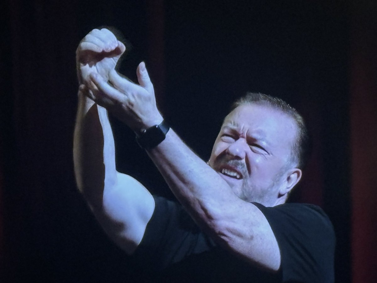 soapreporter's tweet photo. When you've had a hysterectomy, peeing your pants when laughing too much is a thing, goddammit @rickygervais !! πππ #ImGettingAPuppy #Armageddon @netflix https://t.co/WQVQYnk56t