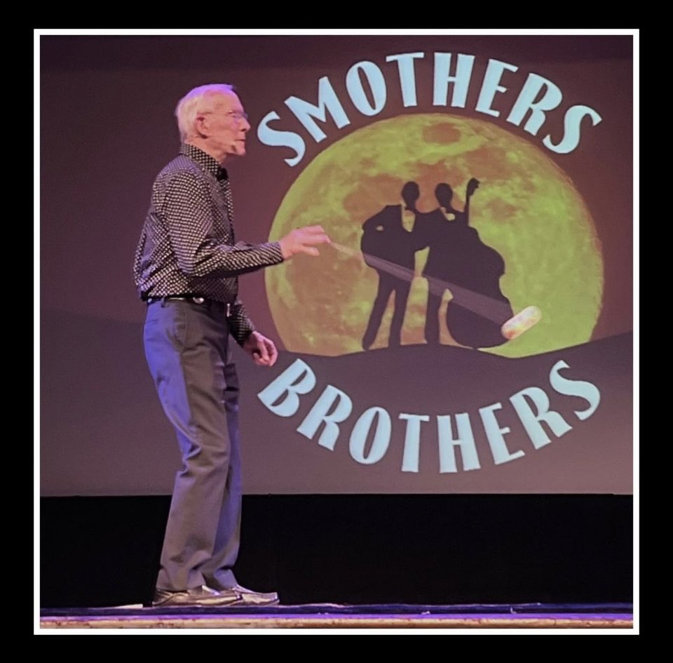 mark_aronoff's tweet photo. Tom Smothers on stage at the Throckmorton Theater with plenty of get-up-and-yo last year. https://t.co/Aaj8PdaL83