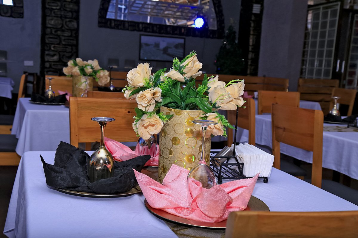 TheMacosGrills's tweet image. Are you looking for where to have #babyshower
#birthdayparties
#bridalparties
Look no further Macos grills Jinja have got you covered.
We are located next to #Bankofbaroda former Zabuli eats in #jinjacity
For reservations call+256 762 387960|756481941
#HappyHolidays