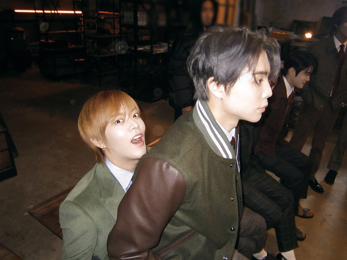 NCTsmtown_127 tweet picture