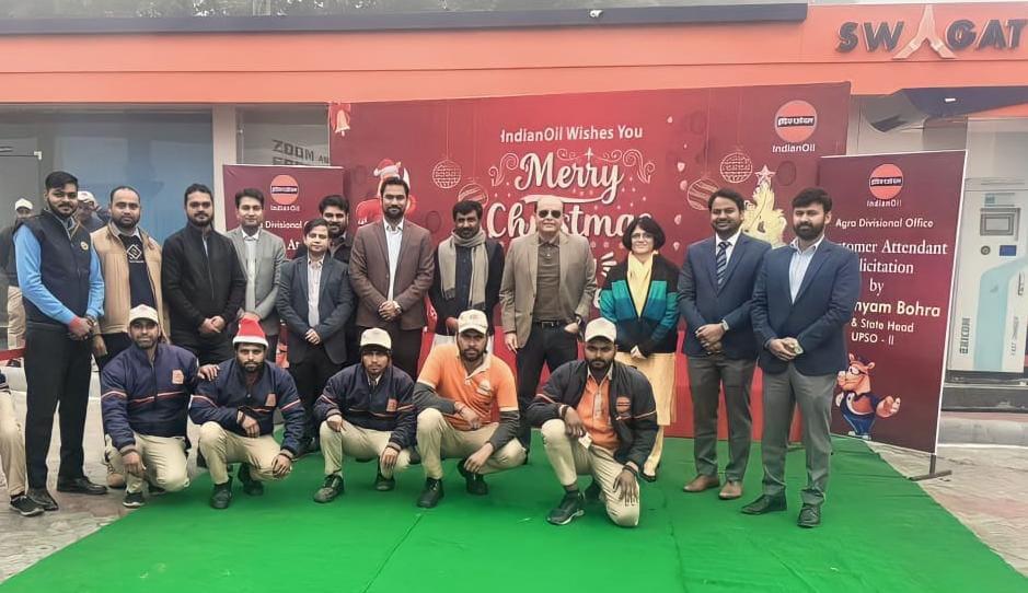 In an interactive session at Jaypee Infratech KM 107, ED&amp;SH, UPSO II <a href="/Bohrashyam2/">Shyam Bohra</a> congratulated Jaypee Infratech Ltd for receiving  highest MS incentive under Agra DO. CAs were facilitated for exemplary performance in XP 100. Xtragreen 
<a href="/ChairmanIOCL/">ChairmanIOC</a> 
<a href="/DirMktg_iocl/">Director (Marketing), IndianOil</a> 
<a href="/IndianOilcl/">Indian Oil Corp Ltd</a>