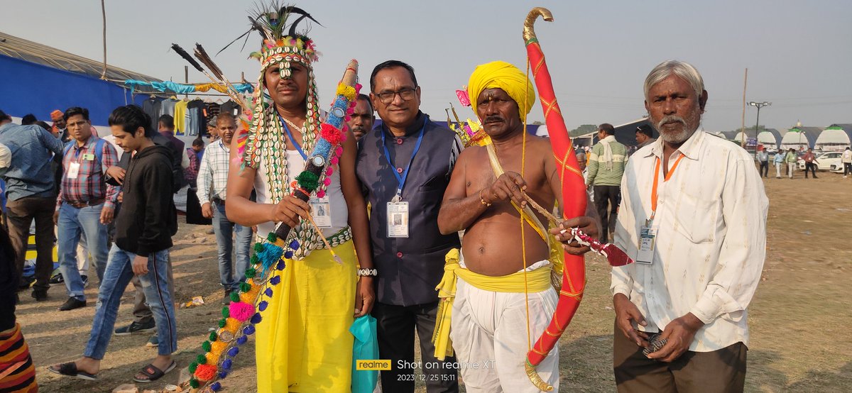 2Indigenious's tweet photo. पुरे देश में किसानो की समस्या होणे का मुख्य कारण किसनोका हिंदू होना वो किसान कम ओर  हिंदू जादा हैं जिस दिन किसान खुद को किसान समजेगा उस दीन सत्ता मे होगा औंर उसकी कोई समस्या नही होगी https://t.co/369c2u9NtO