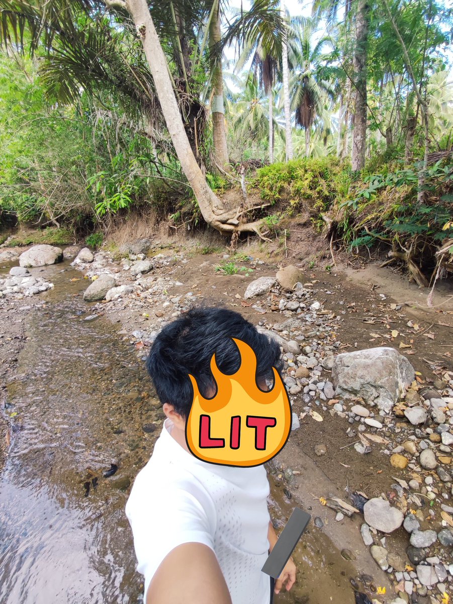 _lostboyx's tweet photo. Away from the hustle and bustle of the city life.. Cause it's been a while.. Henlooo! 📸🏞️🌴🌕 #nature #chill https://t.co/A6qkaLWuev