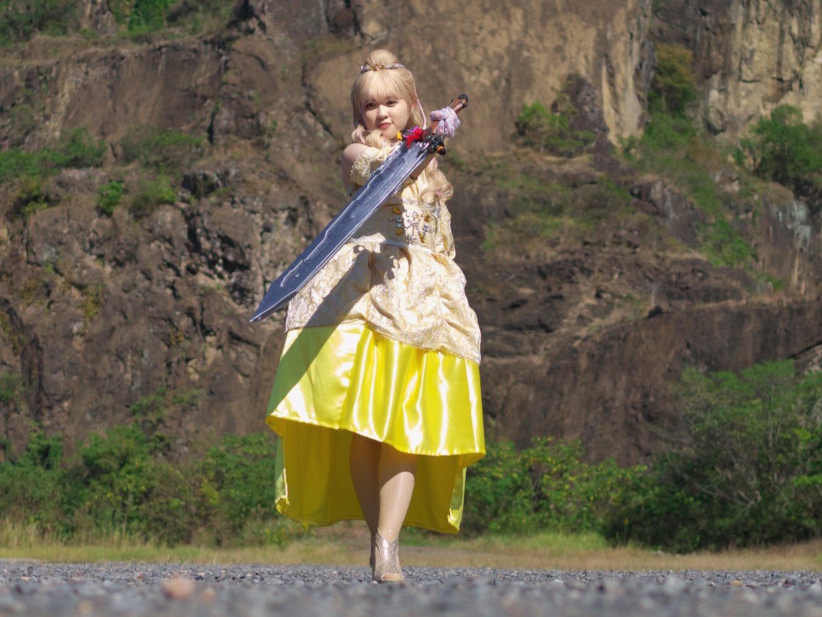 696Tacho's tweet image. #今年一番気合い入れて作ったコスプレ衣装見せて

今年は！てか、こんなにちゃんと布から作ったの初めて！！ってことで、やっぱ👑💛ちゃんです🙏ウィッグも何度も挑戦しました😂✨