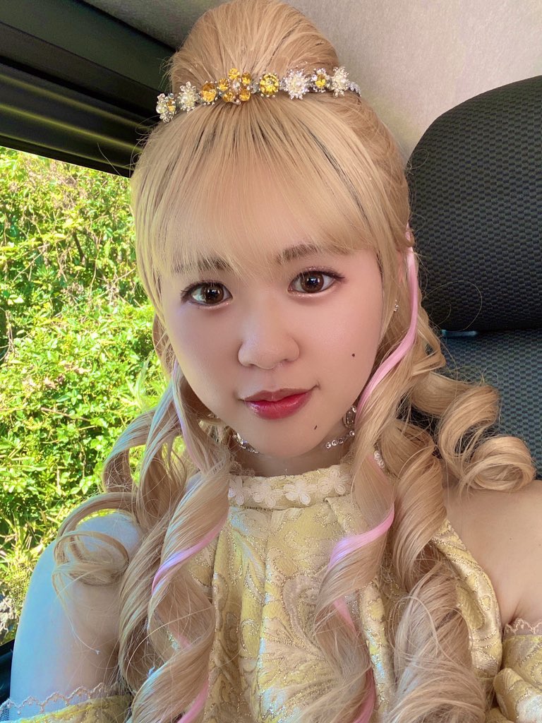 696Tacho's tweet image. #今年一番気合い入れて作ったコスプレ衣装見せて

今年は！てか、こんなにちゃんと布から作ったの初めて！！ってことで、やっぱ👑💛ちゃんです🙏ウィッグも何度も挑戦しました😂✨