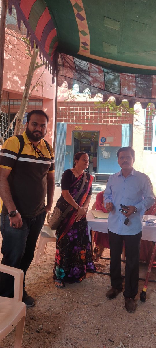HusssainAsad's tweet photo. #AIMIM Corporator Janab Alamdar Walajahi  can be seen personally monitoring the help desk counters at Govt Girls school Noor Khan Bazaar setup by #AIMIM &amp; GHMC for Praja Palana Programme…
Asad Hussain Aimim  Area President Noor Khan Bazar Booth 107  @asadowaisi @zulfeqaraimim https://t.co/DsrGqEiGMm
