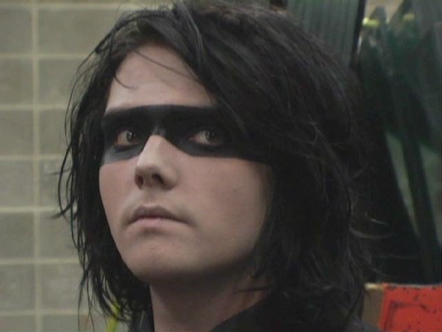 4allthecows's tweet photo. Gerard when I was born (/gerard at my age (I think he’s 18 there idk) https://t.co/uh02VIbAWk