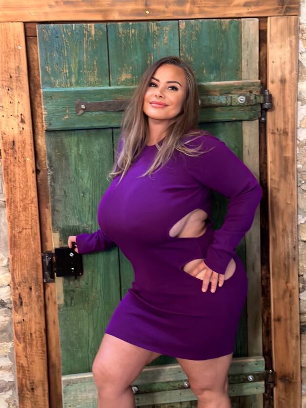 Pls retweet💜
onlyfans.com/bellabodhivip
onlyfans.com/mommymollly
onlyfans.com/lilysandders