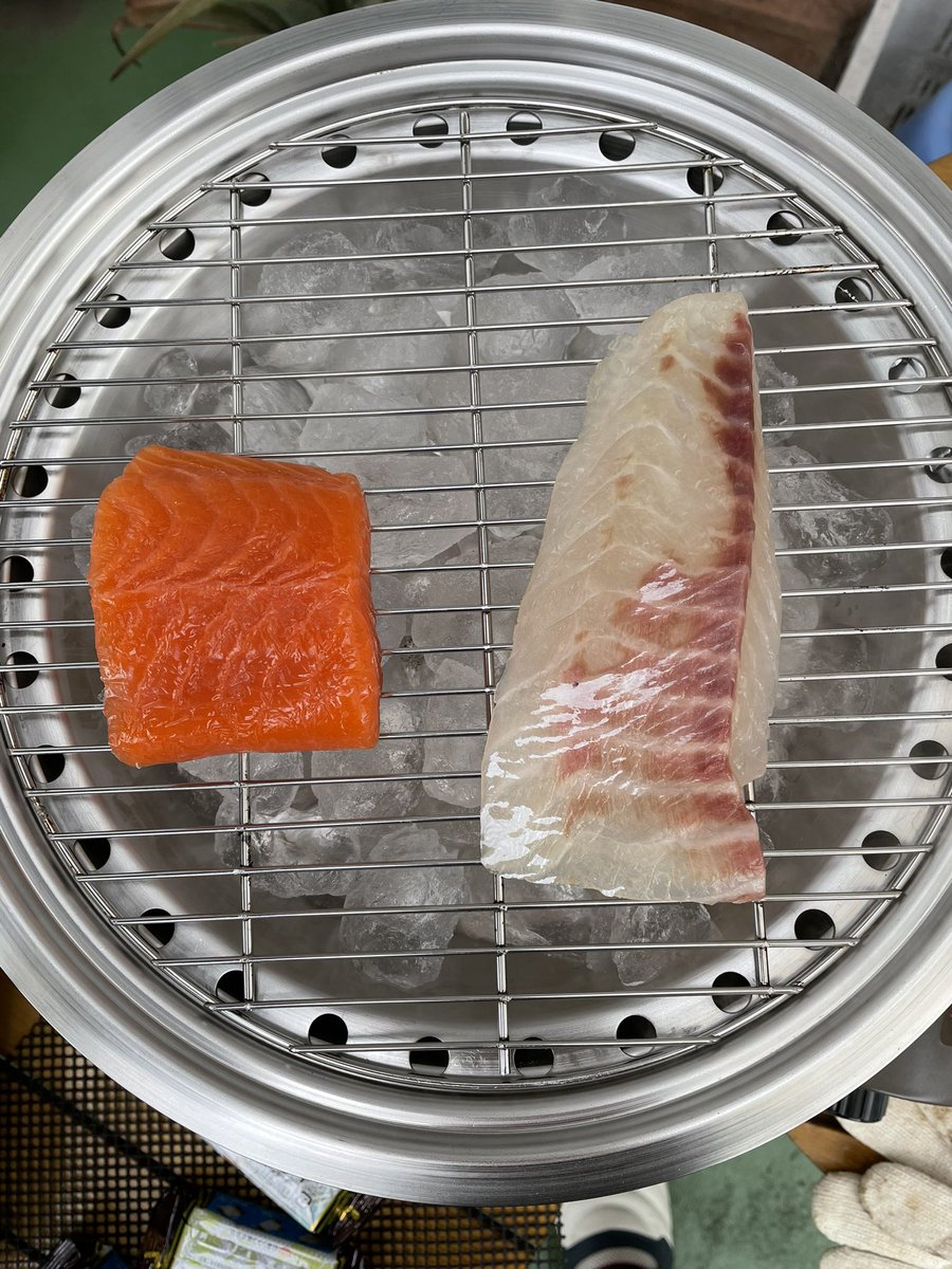 NowField01's tweet photo. 年末なので https://t.co/FHOyixZuFy