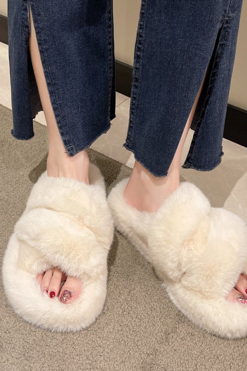 Hook: Keep your feet warm and cozy this winter with these fuzzy slippers!
These winter warm soft plush shoes are perfect for any woman who wants to stay comfortable this season. Their lightweight design makes them ideal for lounging around  #fuzzyslipper #womensslippers