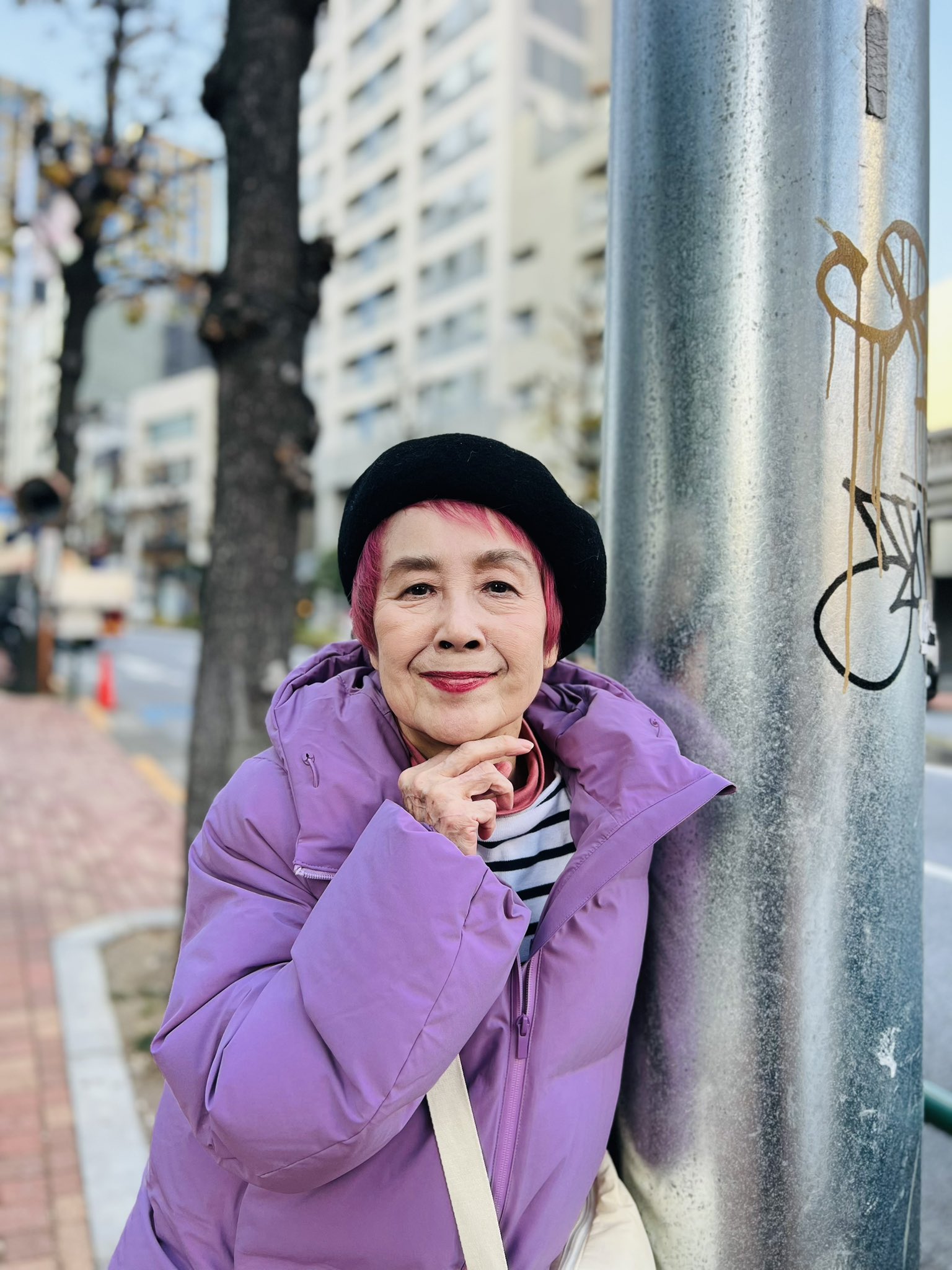 杉山佳寿子さん 直筆サイン色紙 (1000年女王 ミライ役 声優)