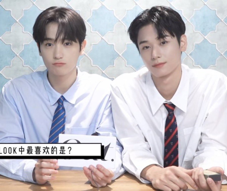햄스터두마리
케이지검은천으로가려달라고ㅈㄴ쳐다봄