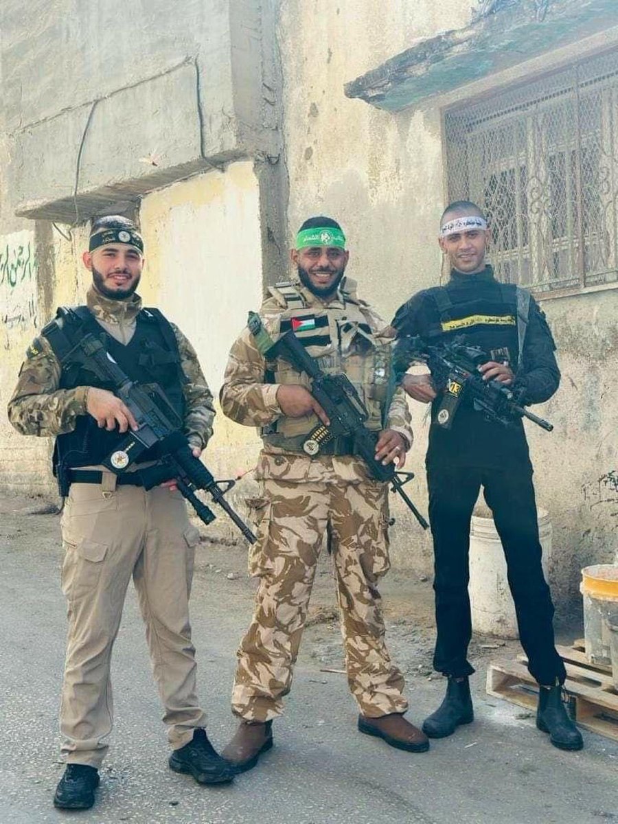 طولكرم وجنين …

بُندُقيّة واحدة ودَربٌ واحدٌ وغاية واحدَة 🤍