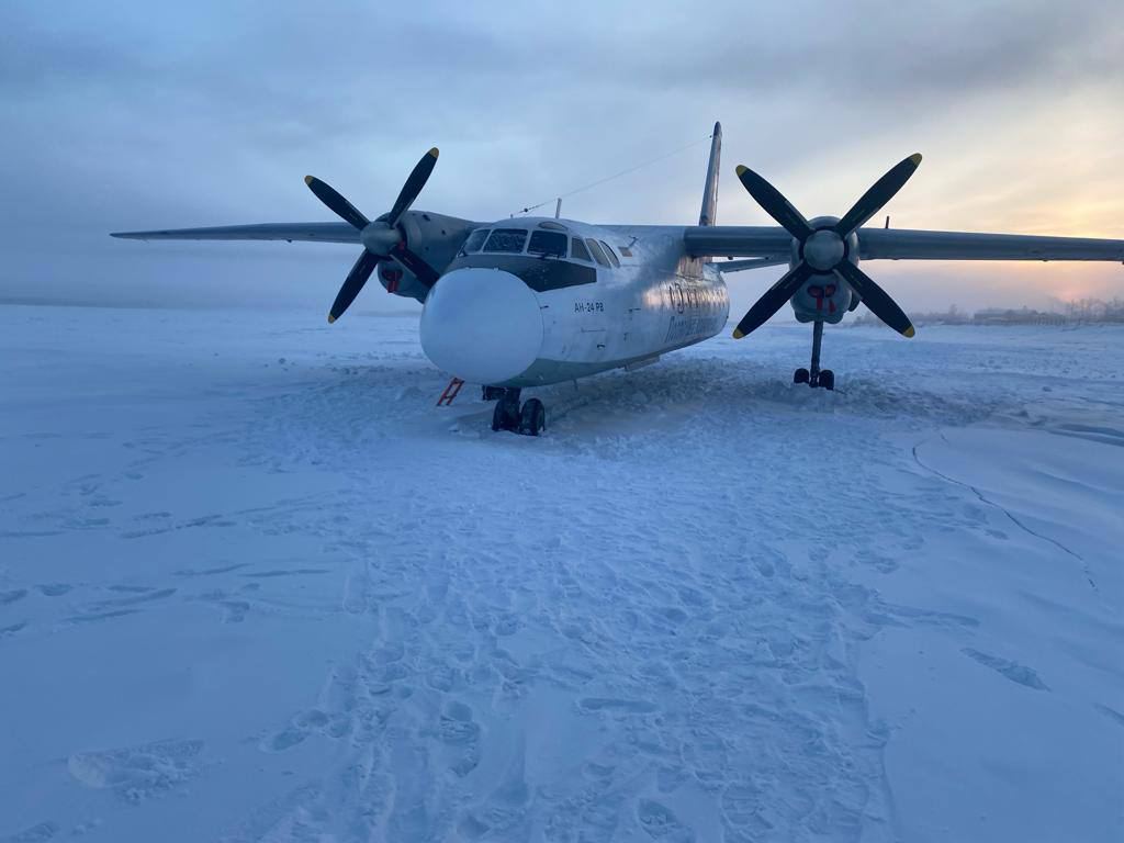 warblizko's tweet photo. «По предварительной информации, причиной авиационного события является ошибка экипажа в пилотировании воздушного судна», – сообщила пресс-служба ведомства. Проводится проверка.

@warblizko https://t.co/9wNSHxrxhq