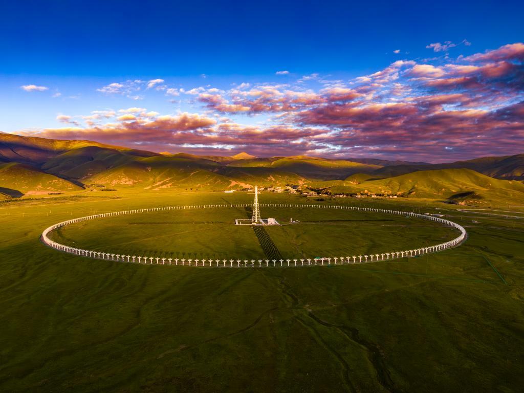 PDChina's tweet photo. Phase II of China's Meridian Project, a ground-based #SpaceEnvironment monitoring network, has entered the joint debugging and trial operation stage. Together with Phase I, it is expected to form the world's largest such network by operating 44 kinds of nearly 300 instruments. https://t.co/7eY8FrD6rp