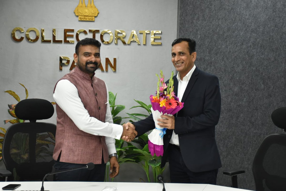 પાટણ જિલ્લા અધિક નિવાસી કલેક્ટરશ્રી પ્રદિપસિંહ રાઠોડનો વિદાય સમારંભ.

નવનિયુક્ત નિવાસી અધિક કલેક્ટરશ્રી બી.એસ.પટેલે ચાર્જ સાંભળ્યો.

 શ્રી પ્રદિપસિંહ રાઠોડની બદલી થતા જિલ્લા સેવા સદન ખાતે અધિકારીશ્રીઓ, કર્મચારીઓ દ્વારા તેઓને ભાવભેર વિદાય આપવામા આવી હતી.