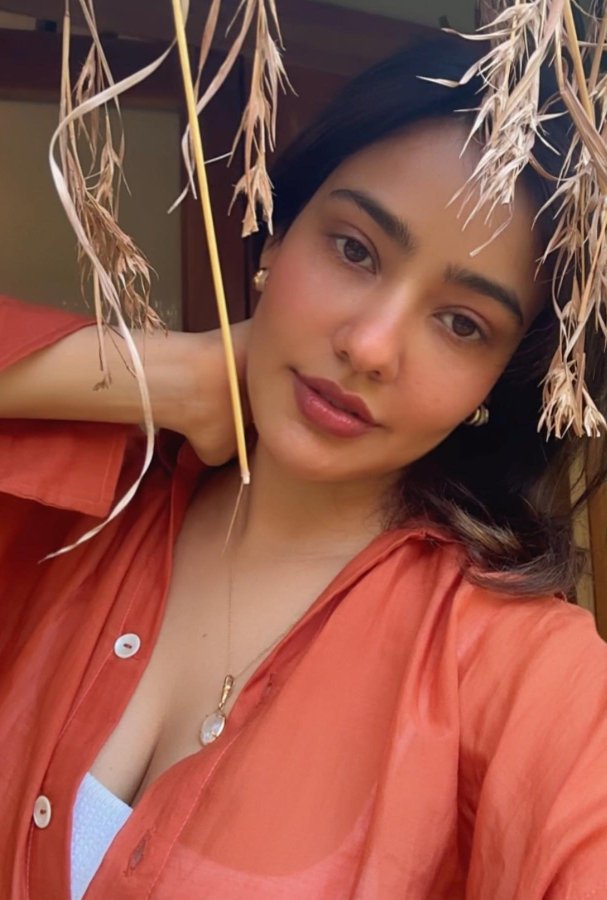 GCanuAdboAAHLun?format=jpg&name=900x900