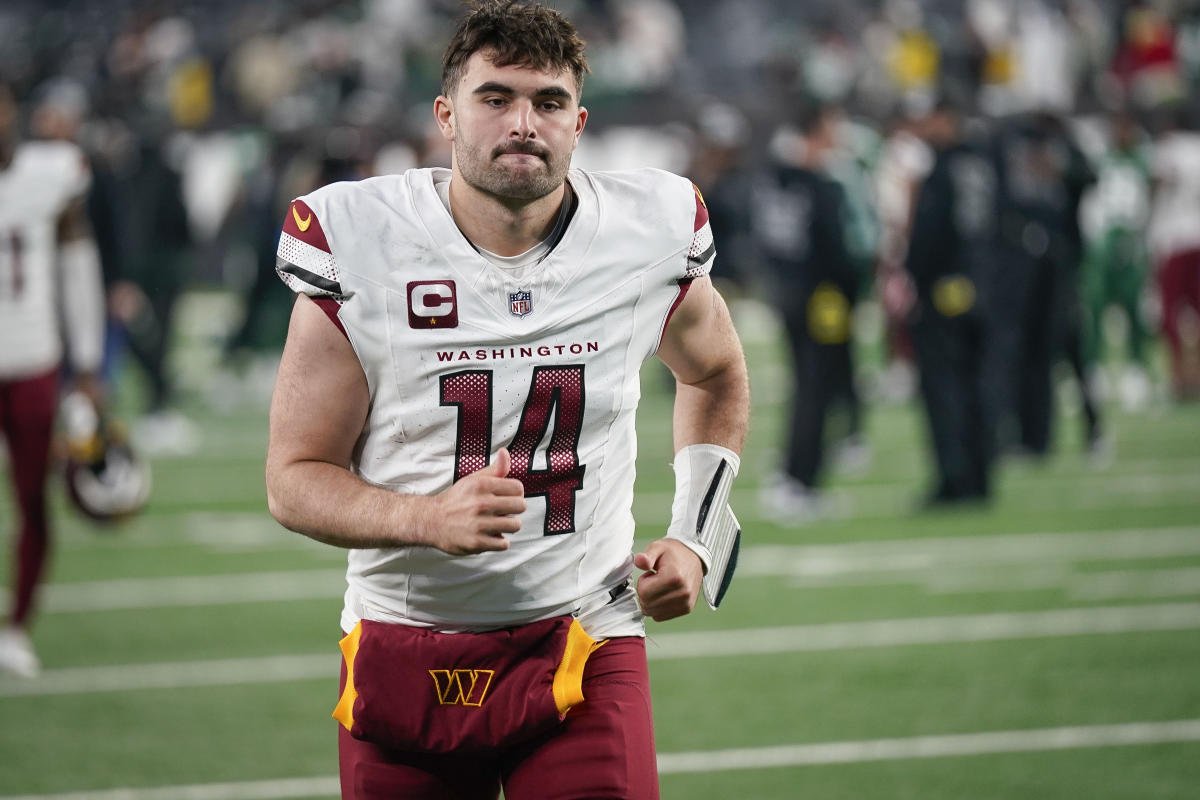 Most Interceptions thrown this season in the #NFL: 

 #Commanders Sam Howell - 17
 #Bills Josh Allen - 15 
#Chiefs  Patrick Mahomes - 14
#Eagles Jalen Hurts - 13 
 #Patriots Mac Jones - 12
#Jaguars Trevor Lawrence - 12 
#Packers  Jordan Love - 11
#49ers Brock Purdy - 11 
 #Lions