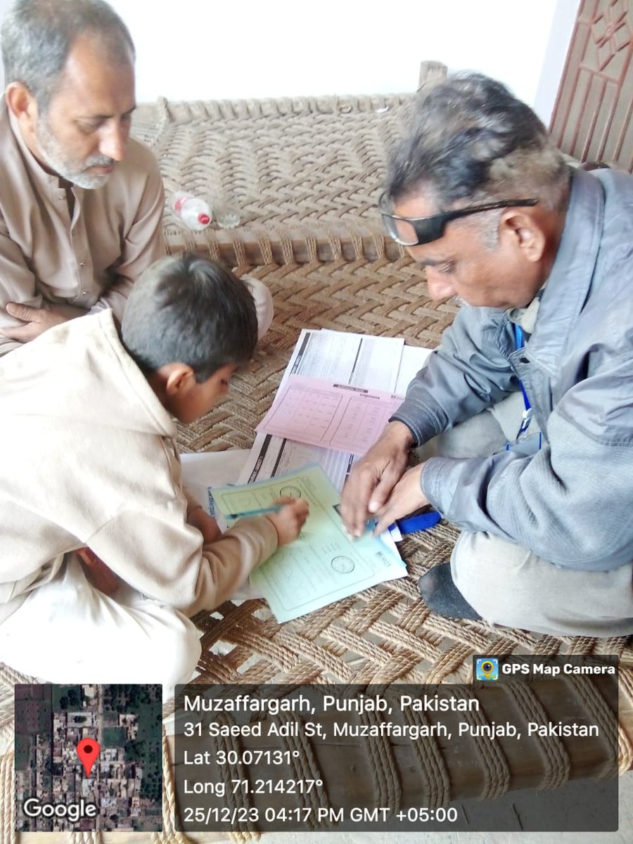 ASERPAKISTAN's tweet photo. #AserCycle23 updates!
Urban data collection in the household in district Muzzargargh for ASER 2023 cycle.
#aser23 #AserUrban #EducationForAll #EmpoweringCommunities #PakistanEducation #aserpakistan #ITACEC #ITA #FCDO #Pakistan #education #learning #citizenledassessment https://t.co/TRsHhiiOZ9