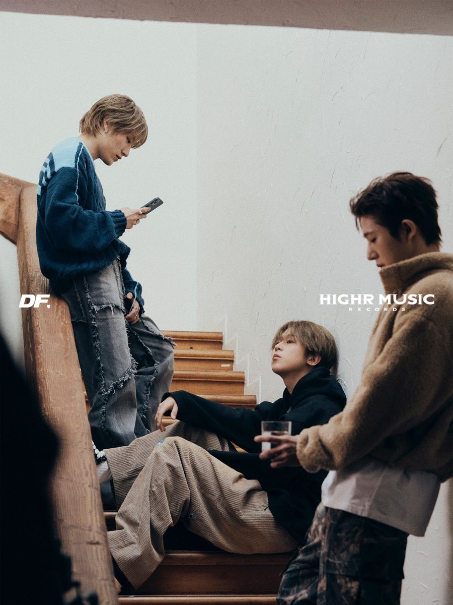 BI_131official's tweet photo. BIG Naughty‘s ‘INFJ (Feat. B.I, BANG YEDAM)’ releases today at 6PM (KST).

잠시 후 오후 6시, 빅나티의 ‘INFJ (Feat. 비아이, 방예담)’가 MV 공개와 동시에 발매됩니다.

[Dingo X BIG Naughty]Track list
1. INFJ (Feat. B.I, 방예담) *title
2. IMFP

2023. 12. 28. THR. 6PM (KST)

-
#빅나티 #BIGNaughty #서동현 #비아이 #BI #방예담 #INFJ
#IMFP #DF #딩고프리스타일 #DingoFreestyle