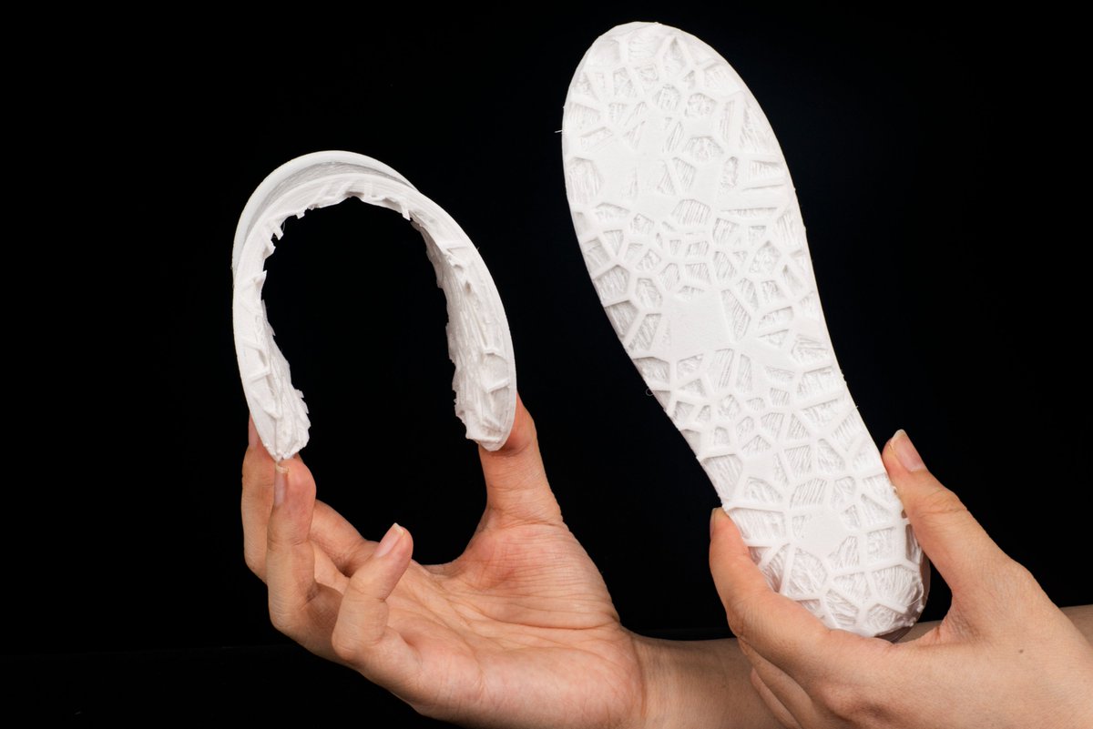 SirayaTech's tweet image. Siraya Tech Flex TPU🤗

✔85A more flexible TPU resin
✔Improved material, stronger tensile strength, and more durable
✔Smooth and clean output
✔ Up to 5x print speed compared to similar materials

🔗: amazon.com/dp/B0CP1YS9N6

#filament #FDMprinters #TPUfor3Dprinters