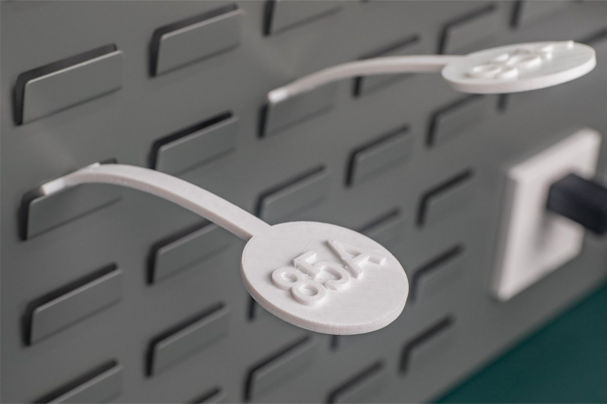 SirayaTech's tweet image. Siraya Tech Flex TPU🤗

✔85A more flexible TPU resin
✔Improved material, stronger tensile strength, and more durable
✔Smooth and clean output
✔ Up to 5x print speed compared to similar materials

🔗: amazon.com/dp/B0CP1YS9N6

#filament #FDMprinters #TPUfor3Dprinters