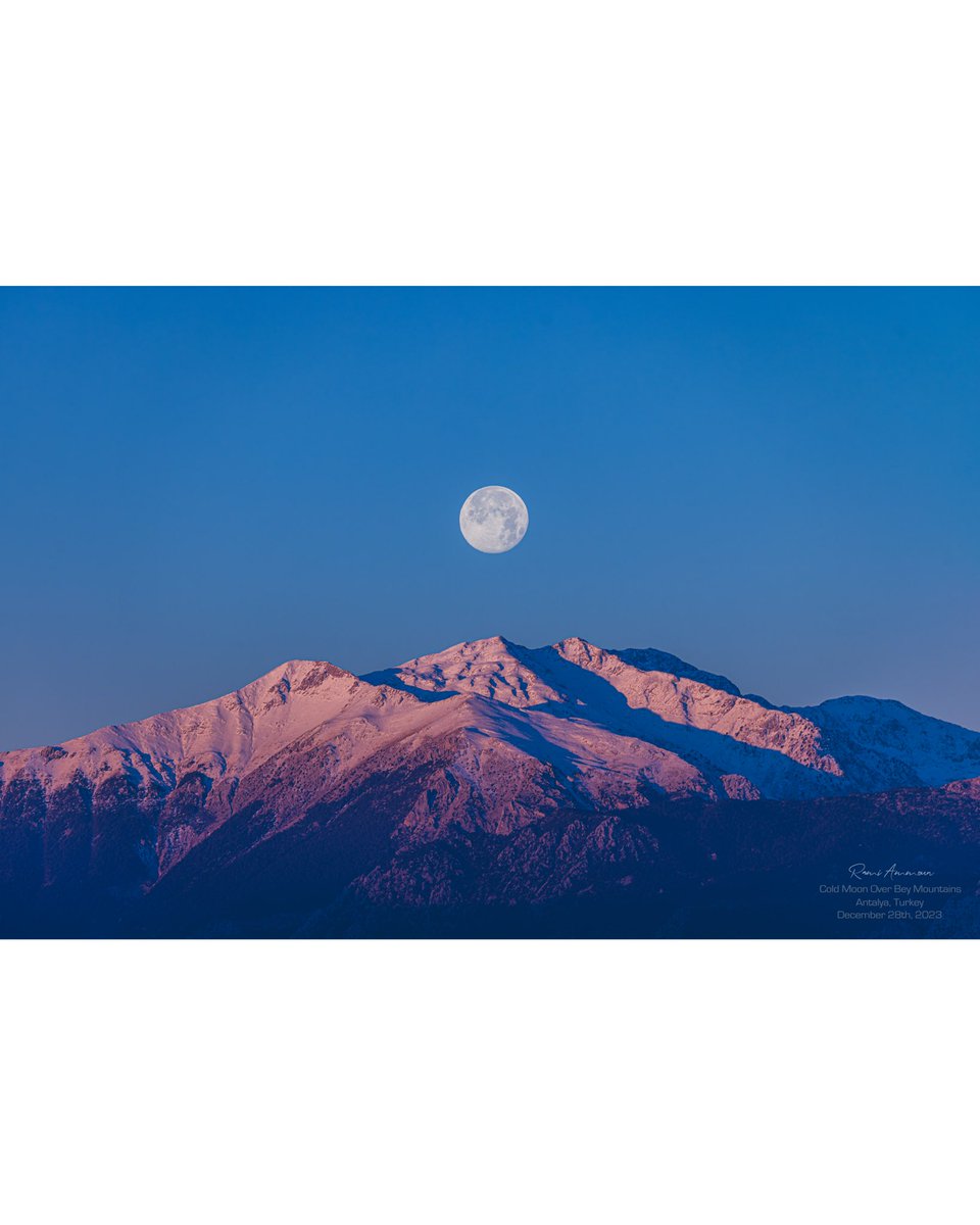 Full Cold Moon this morning 🌕🏔️ over Bey Mountains, Antalya, Turkey 🇹🇷 #ColdMoon