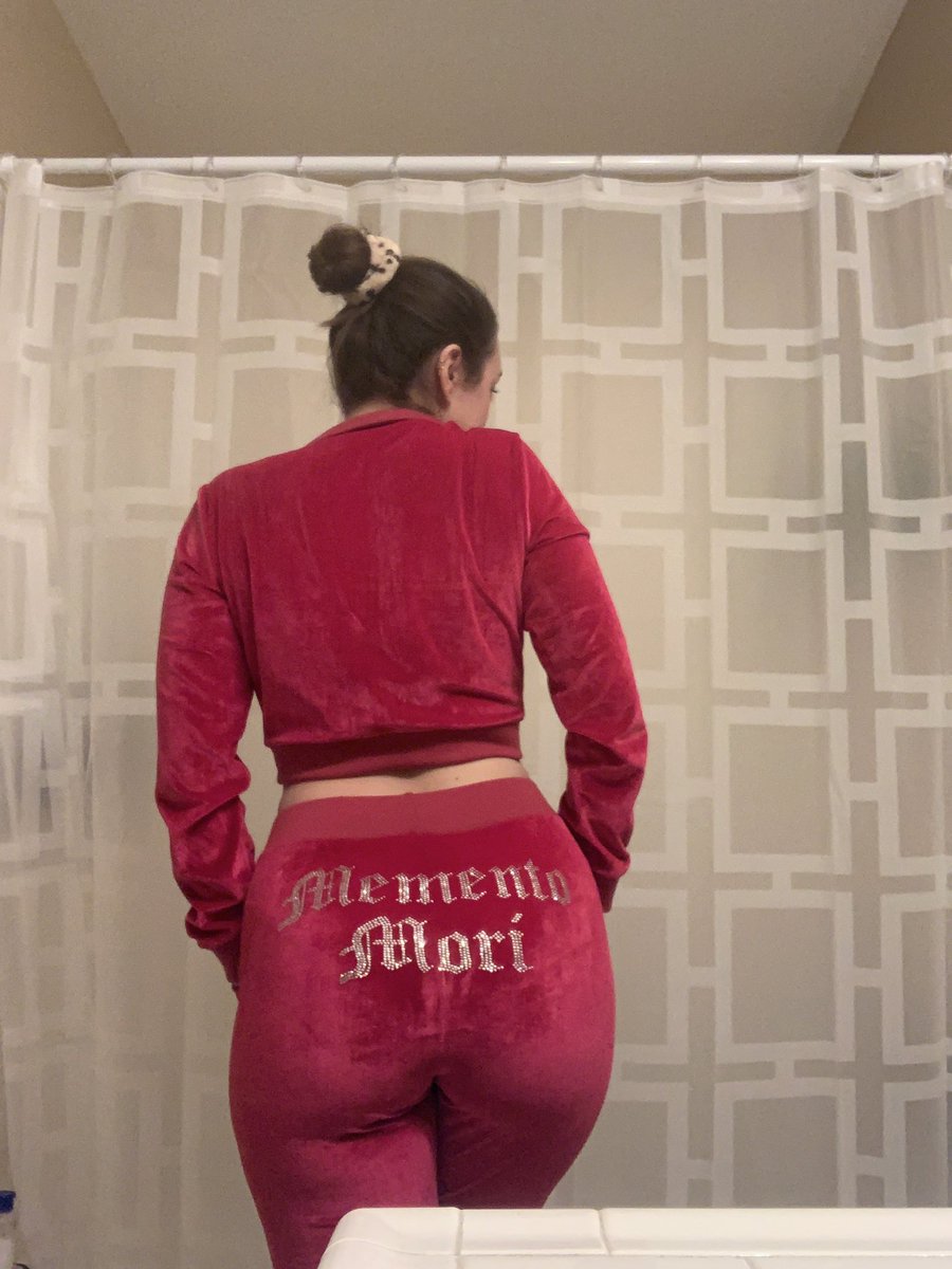 hotsauceholster's tweet photo. Hot pink velour tracksuit that says memento mori on the butt https://t.co/s73KD9AAzT