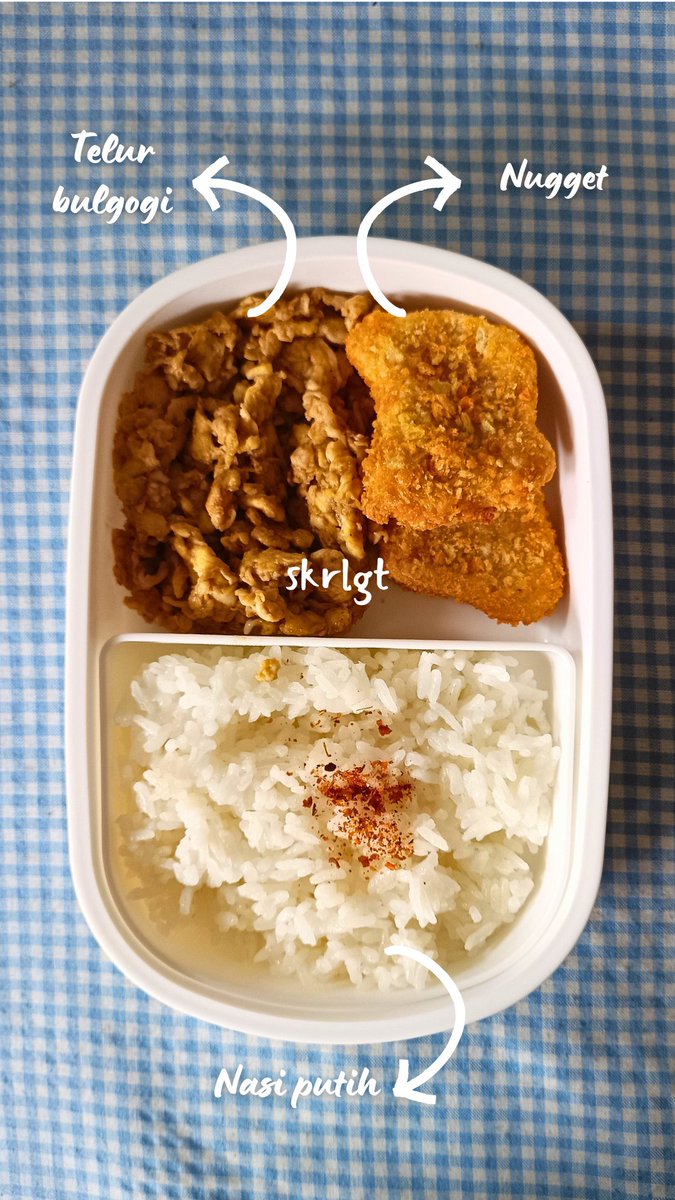 nuruldewis's tweet image. Bekal 4 hari. Karena kerjanya 5 hari, seharinya maksi dari kantor 😁

#idebekal #bekalkantor